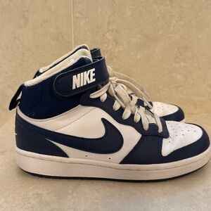 Nike Court Borough 2 Mid Big Kid